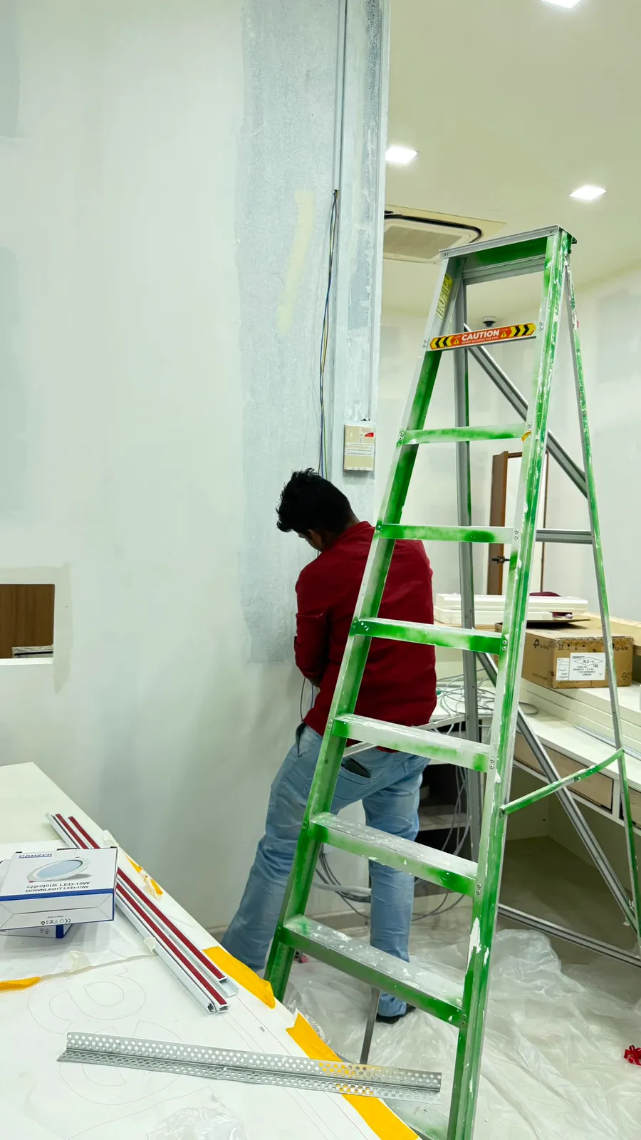 Full Wall Surface Prep & Matte Emulsion Painting