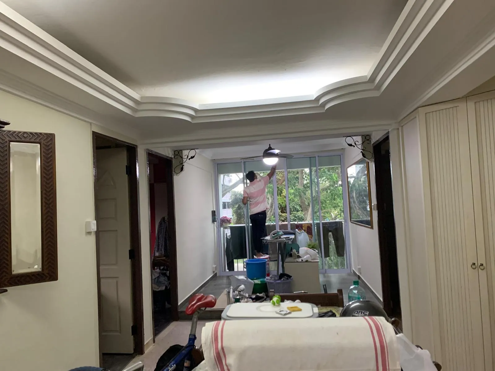 Even silicone bead tooled smoothly along window frame to prevent rainwater seepage